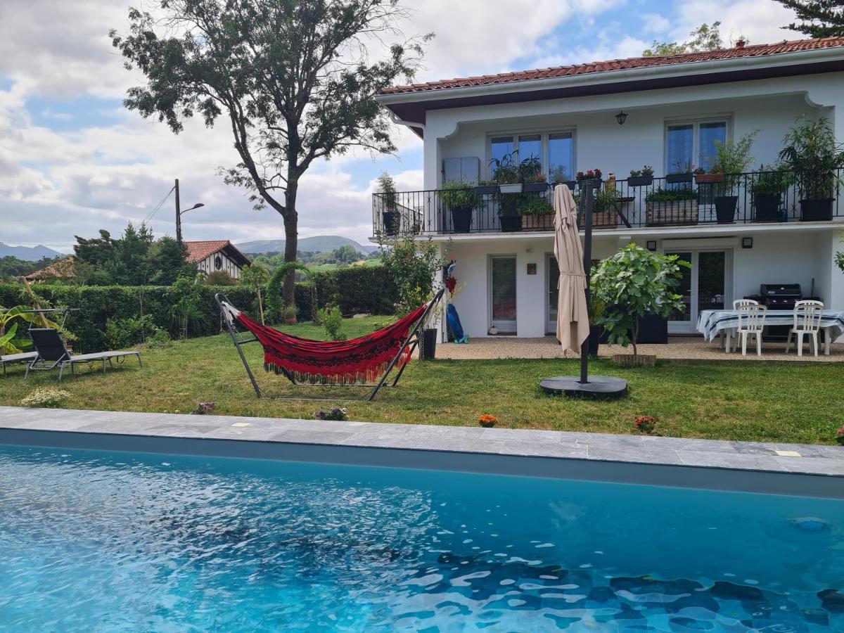 Appartement Avec Cuisine Et Grande Piscine Chauffee Hendaye Ngoại thất bức ảnh