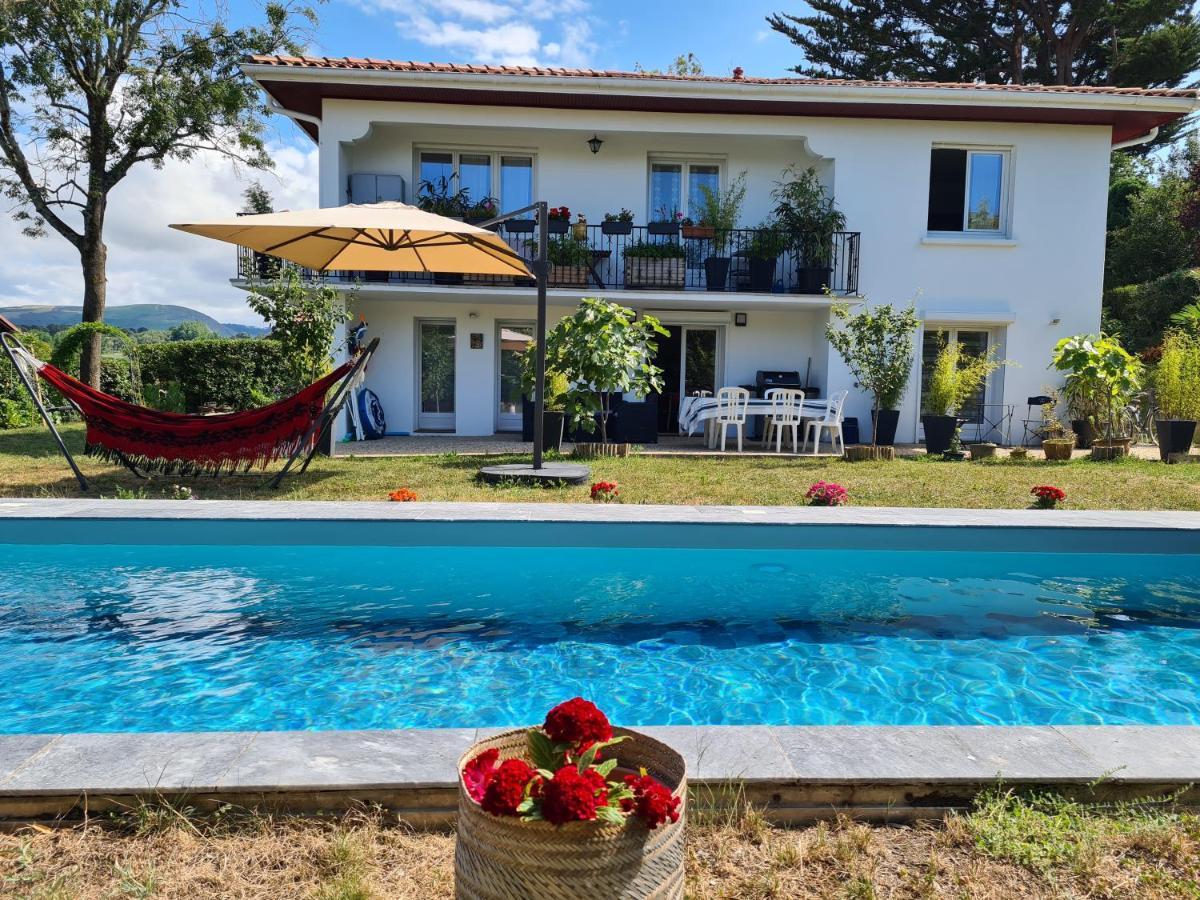 Appartement Avec Cuisine Et Grande Piscine Chauffee Hendaye Ngoại thất bức ảnh
