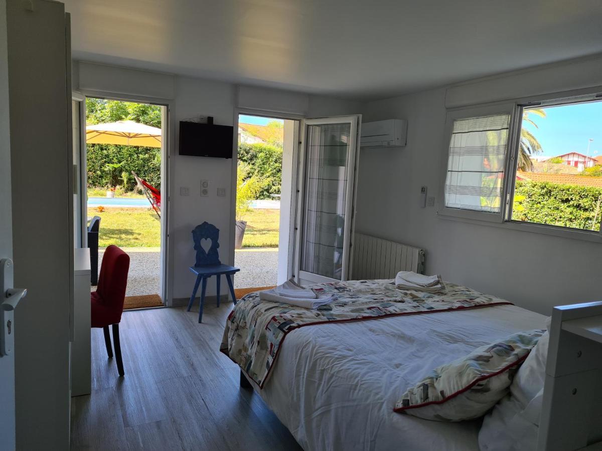 Appartement Avec Cuisine Et Grande Piscine Chauffee Hendaye Ngoại thất bức ảnh